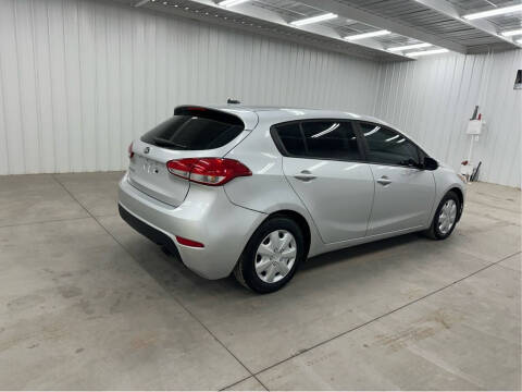2017 Kia Forte5 LX