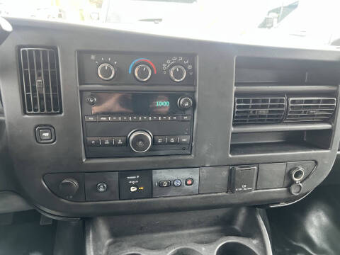 2016 GMC Savana 2500
