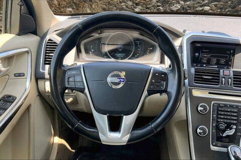 2014 Volvo XC60 T6 Premier Plus