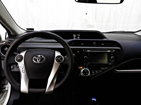 2016 Toyota Prius c Four
