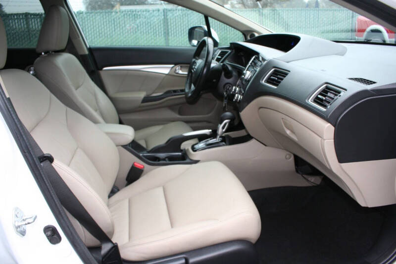 2013 Honda Civic Hybrid w/Leather