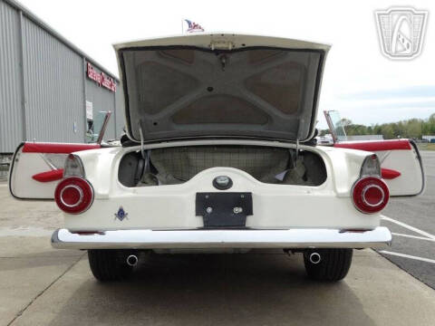 1956 Ford Thunderbird