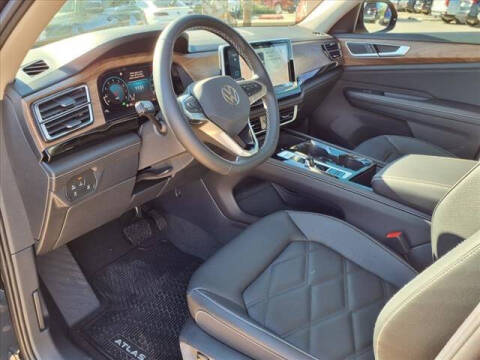 2025 Volkswagen Atlas SE