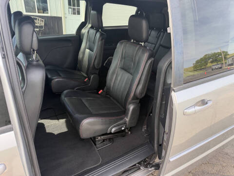 2016 Dodge Grand Caravan R/T