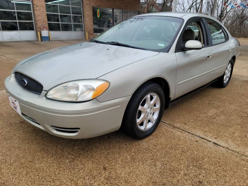 2006 Ford Taurus for sale at County Seat Motors in Union MO