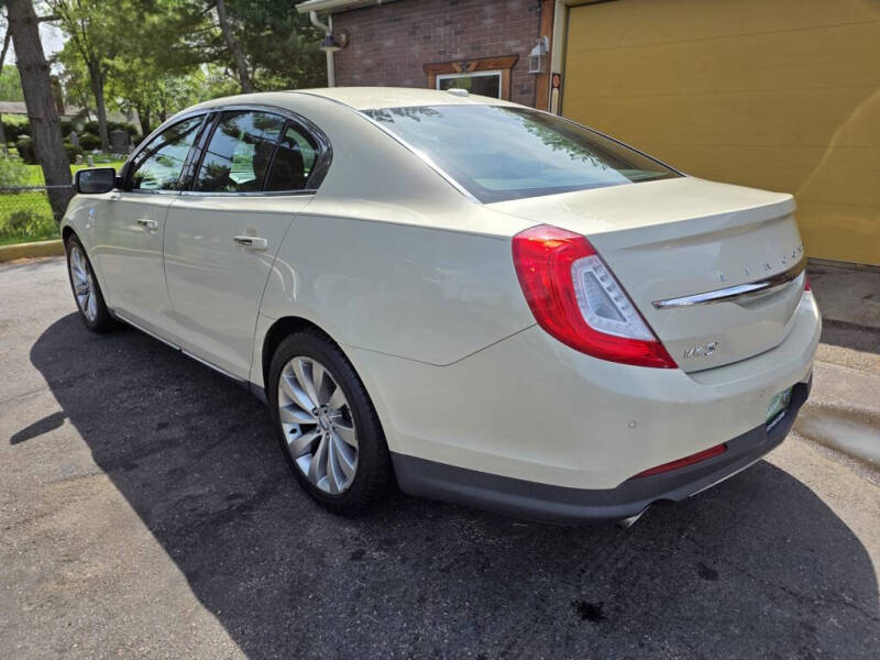 2015 Lincoln MKS