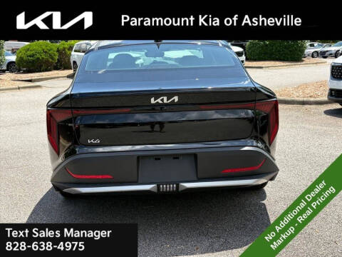 2026 Kia K4 LXS