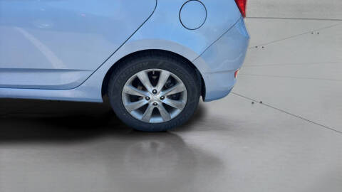 2013 Hyundai Accent SE