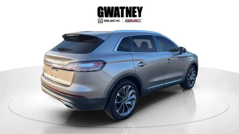 2021 Lincoln Nautilus Reserve