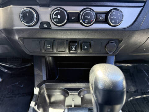 2020 Toyota Tacoma SR5 V6