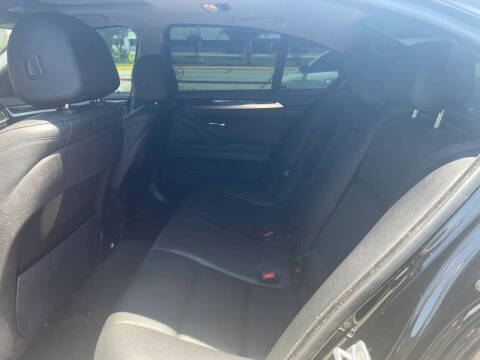 2016 BMW 5 Series 528i