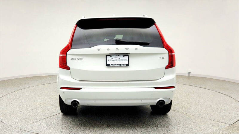 2019 Volvo XC90 T5 Momentum