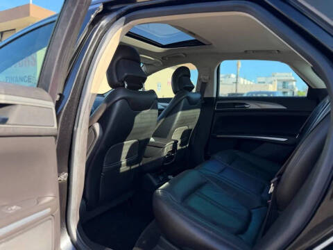 2014 Lincoln MKZ Hybrid