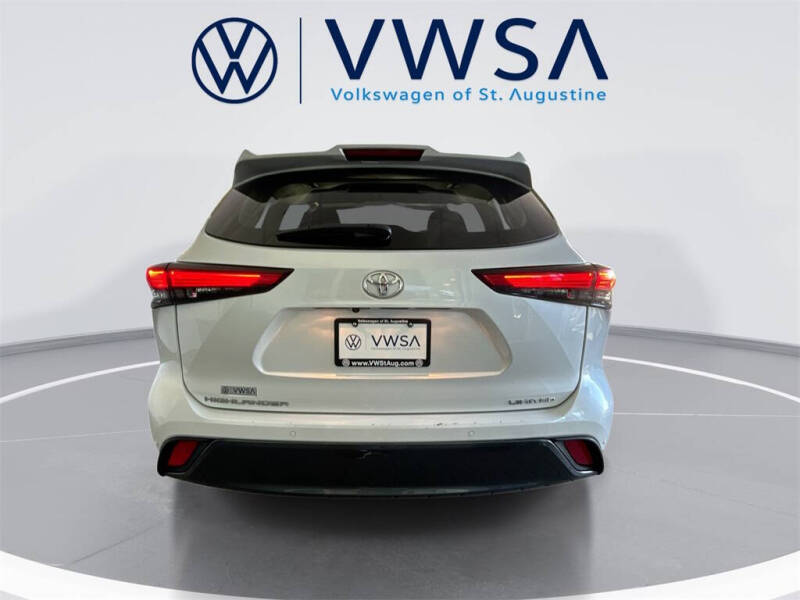 2023 Toyota Highlander L