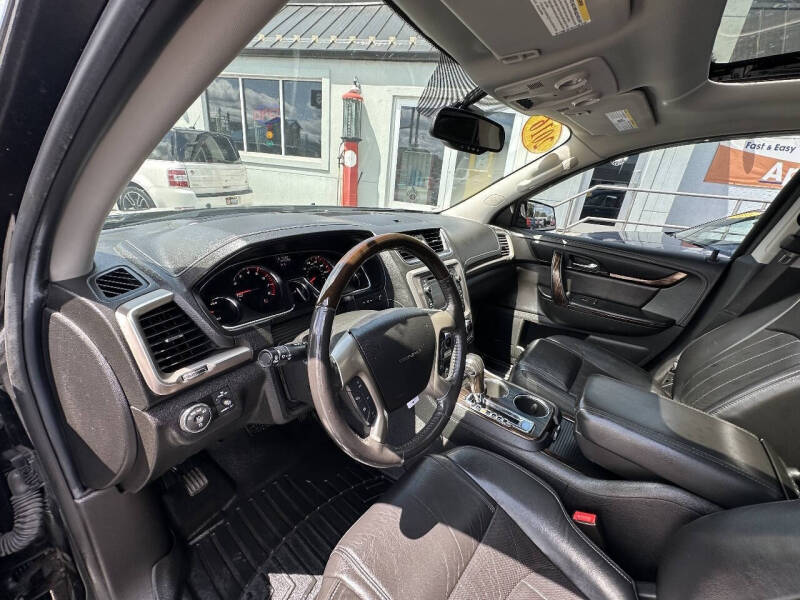 2016 GMC Acadia Denali