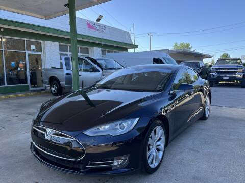2014 Tesla Model S for sale at Auto Outlet Inc. in Houston TX