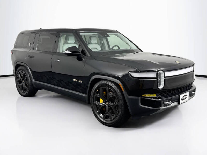 2023 Rivian R1S Adventure