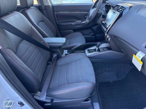 2026 Mitsubishi Outlander Sport SE