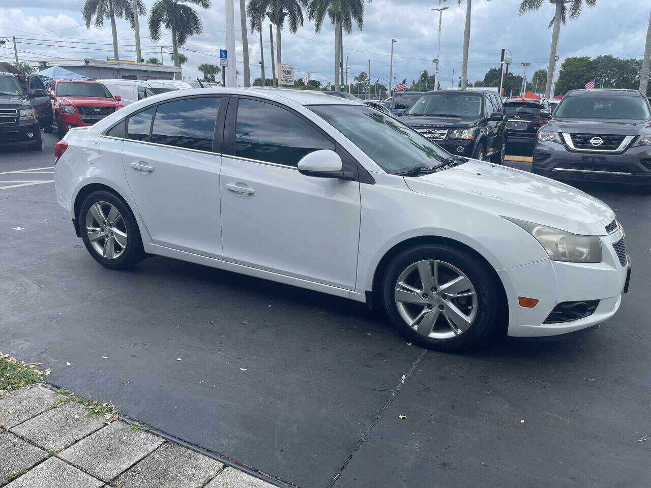 2014 Chevrolet Cruze  - $9,999