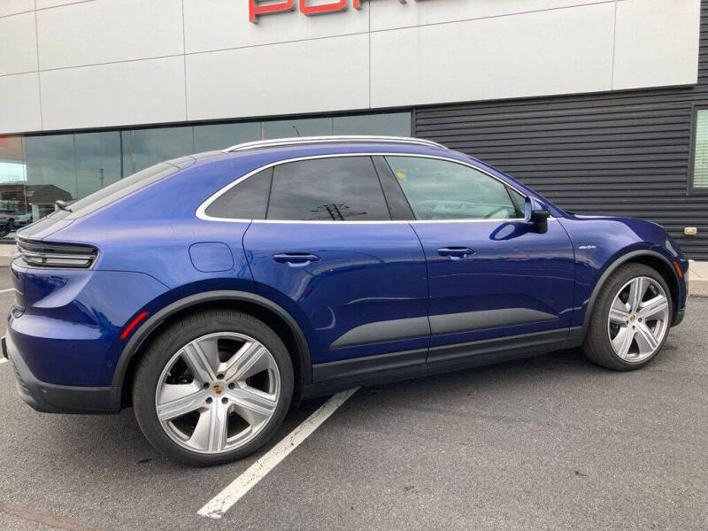 2024 Porsche Macan 4 Electric