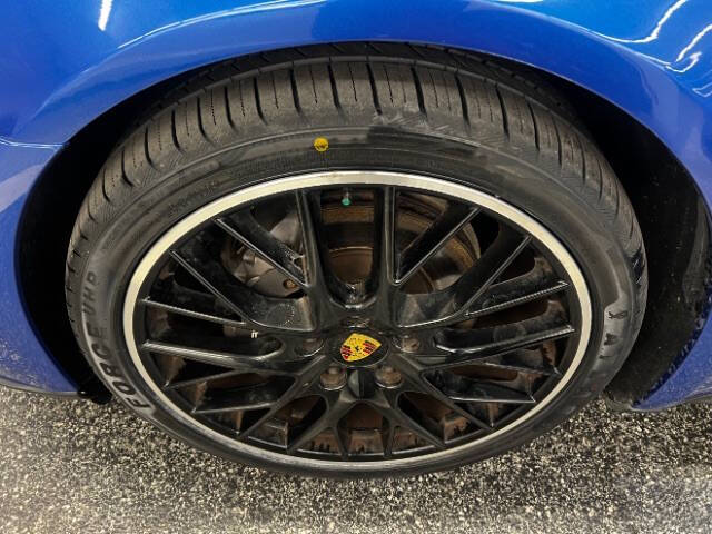 2017 Porsche Panamera 4