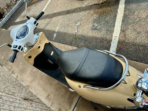 2024 Lance Havana 200i