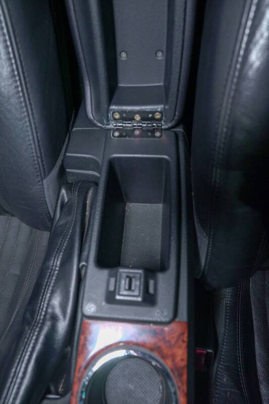 2004 Ford Thunderbird Deluxe
