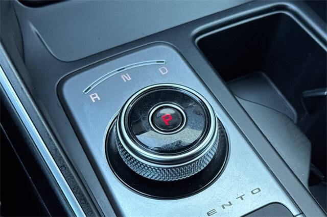 2022 Kia Sorento Hybrid S