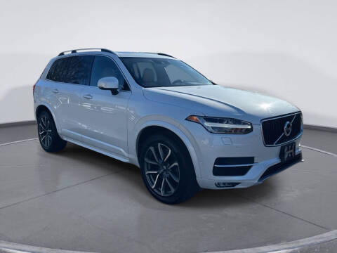 2017 Volvo XC90 T6 Momentum