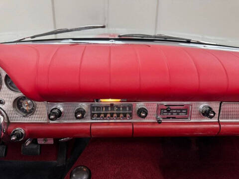 1957 Ford Thunderbird