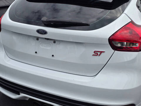 2017 Ford Focus ST