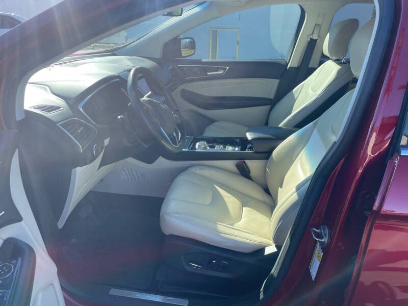 2019 Ford Edge Titanium