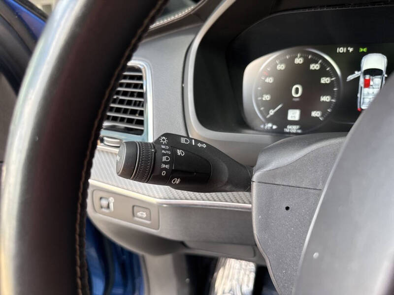 2019 Volvo XC90 T5 R-Design