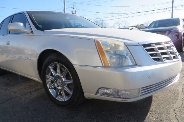 2010 Cadillac DTS Luxury Collection