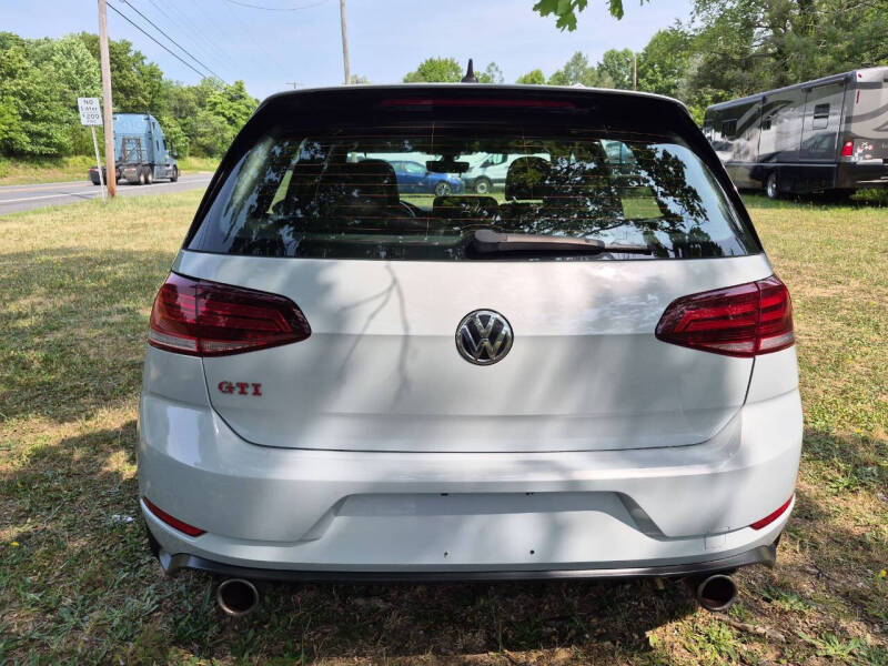 2020 Volkswagen Golf GTI SE