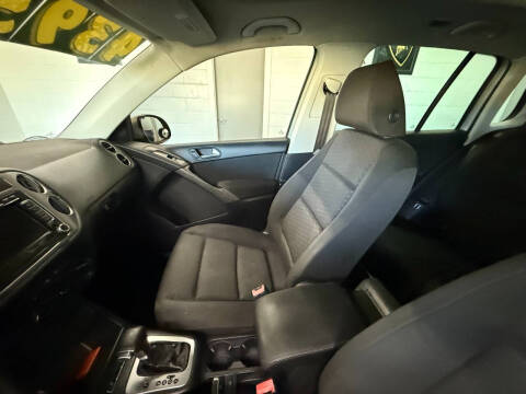 2009 Volkswagen Tiguan SE