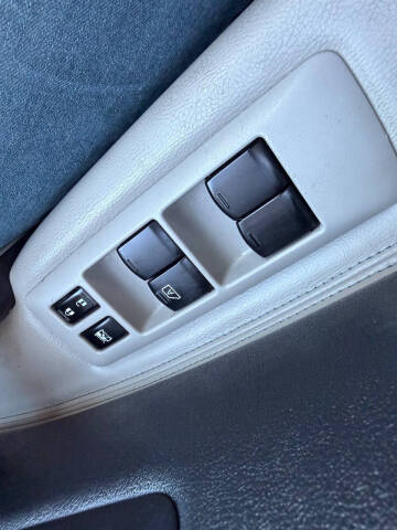 2013 Nissan Rogue SV w/SL Package