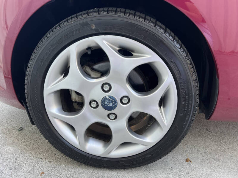 2011 Ford Fiesta SES