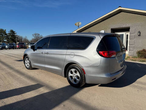 2017 Chrysler Pacifica LX