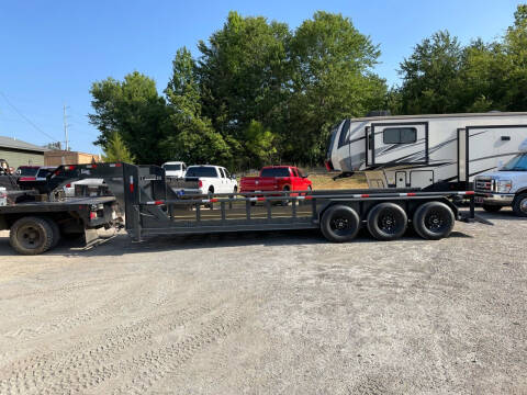 2022 Lion Tractor Hauler for sale at Circle B Sales in Pittsburg TX