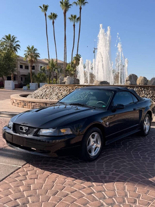 2004 Ford Mustang Deluxe