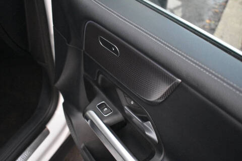 2022 Mercedes-Benz GLB GLB 250 4MATIC