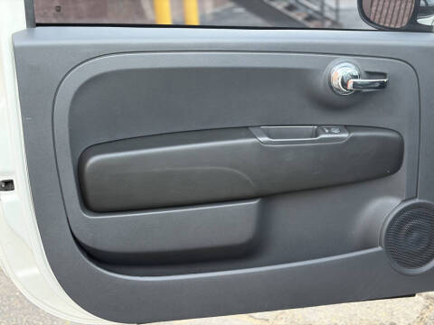 2017 FIAT 500c Lounge