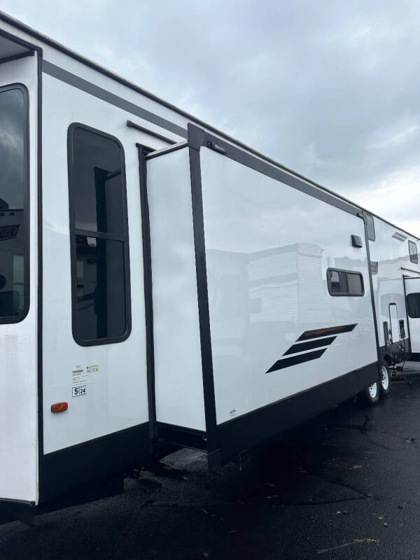 2023 Forest River Wildwood 42FLDL