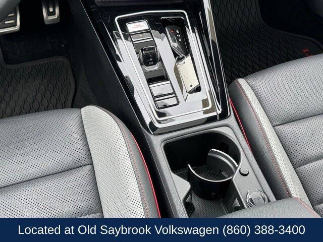 2024 Volkswagen Golf GTI SE