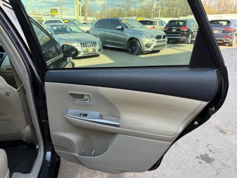 2012 Toyota Prius v Five