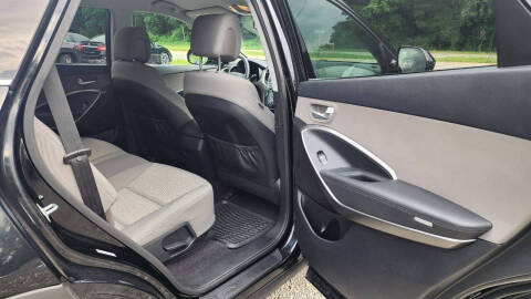 2017 Hyundai Santa Fe SE