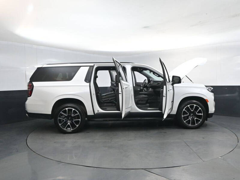 2022 Chevrolet Suburban RST