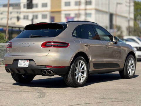 2016 Porsche Macan S