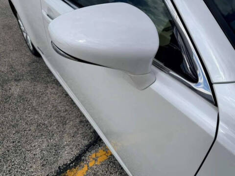 2013 Lexus ES 300h